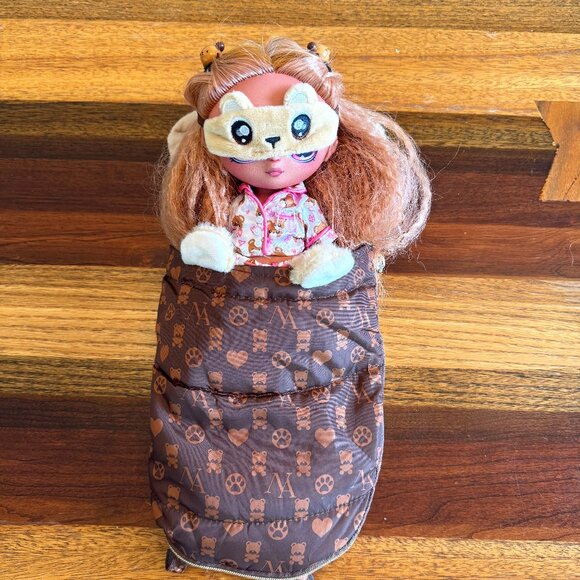 Na! Na! Na! Surprise Teens Slumber Party Set! Lara Vonn w/ Teddy Bear – 6 pcs - Picture 2 of 3